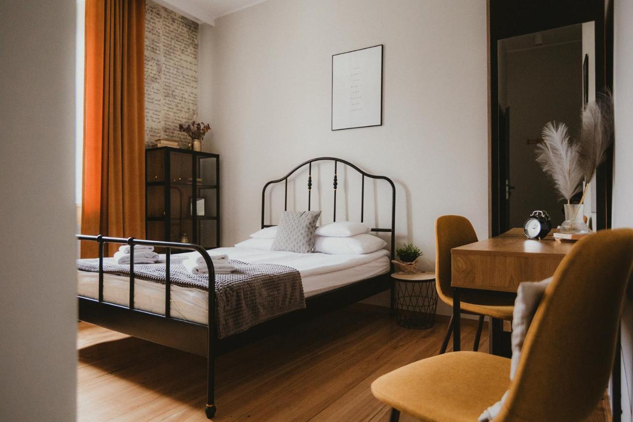 Apartamenty W Kamienicy Sieradz Buitenkant foto